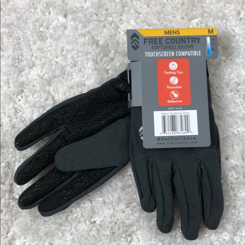 Free Country soft shell gloves.  NWT